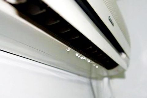 Tại sao máy lạnh chảy nước? Những nguyên nhân ít ai biết